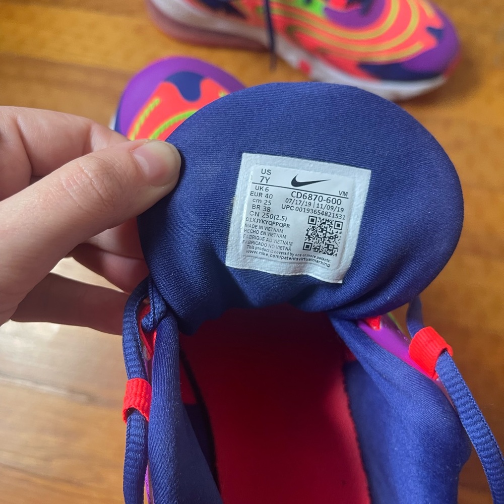 Nike Air Max • 270 React ENG • Raspberry Ripple - Picture 5 of 5